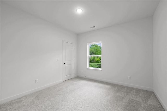11407 Spruce Avenue, Kansas City, MO 64137