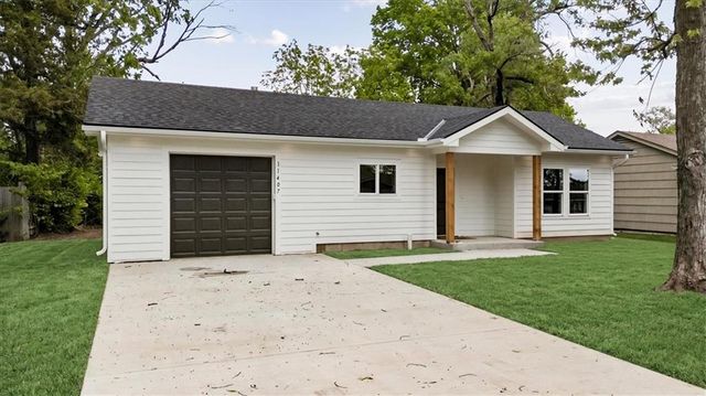 11407 Spruce Avenue, Kansas City, MO 64137