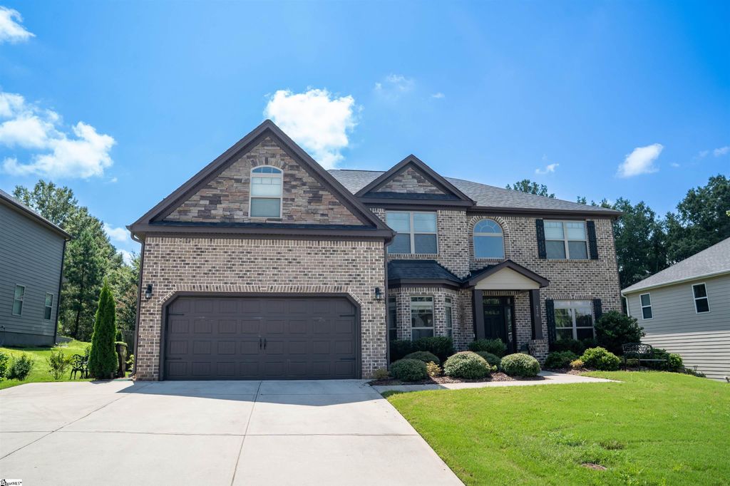 216 Ashcroft Lane, Simpsonville, SC 29681