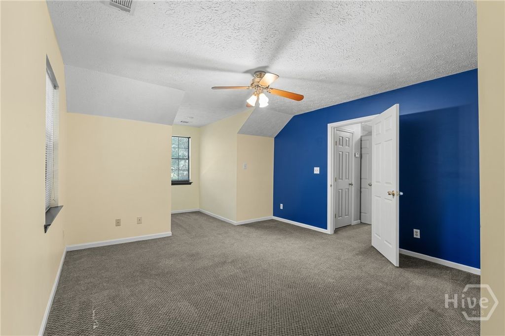 Image 18 of property listing at 9 W Coquena Circle, Savannah, GA 31410