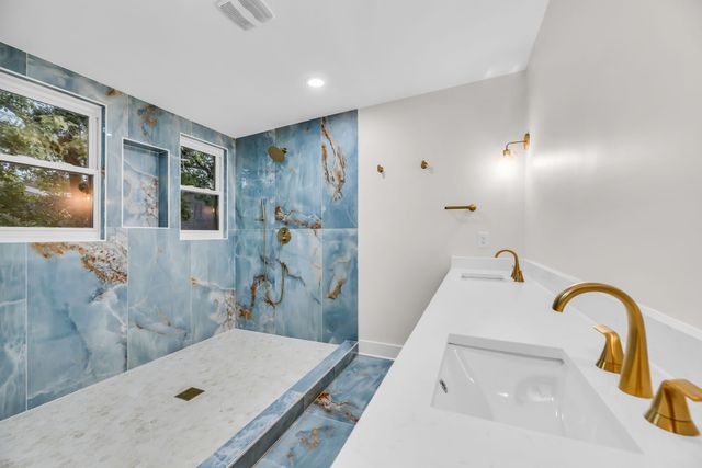 323 50th Ave, N, Nashville, TN 37209