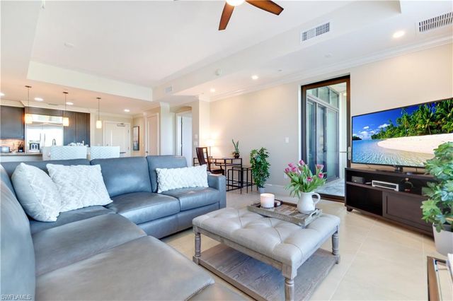 9115 Strada PL # 5205, Naples, FL 34108