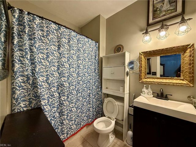 400 Coastal Walk Pl Apt 105, Virginia Beach, VA 23451