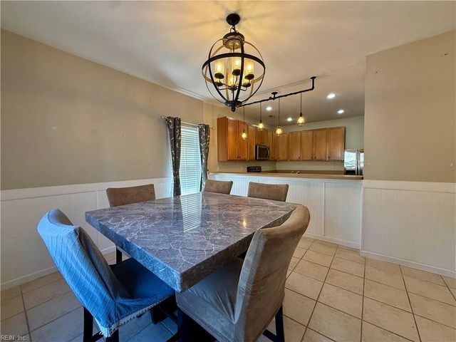 400 Coastal Walk Pl Apt 105, Virginia Beach, VA 23451