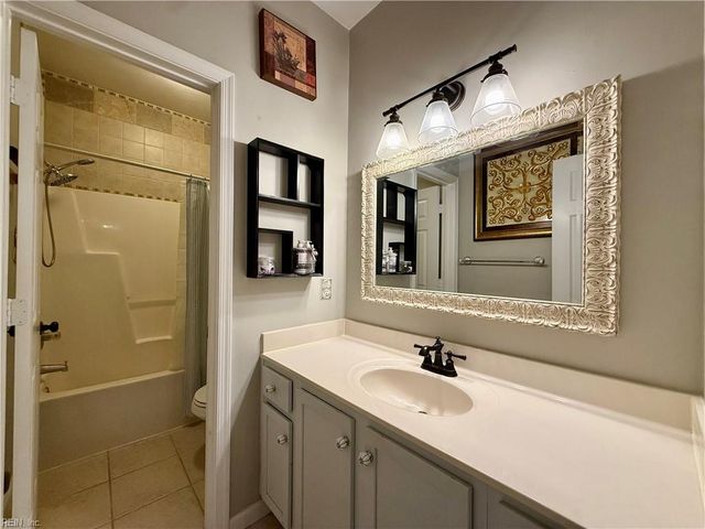 400 Coastal Walk Pl Apt 105, Virginia Beach, VA 23451