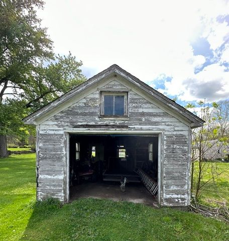120 Mason St, Wayne Twp, PA 16157