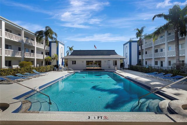 350 79TH AVENUE N 238, St Petersburg, FL 33702