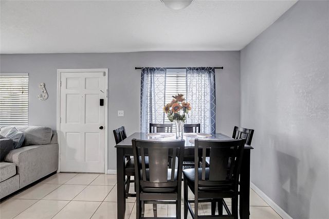 350 79TH AVENUE N 238, St Petersburg, FL 33702