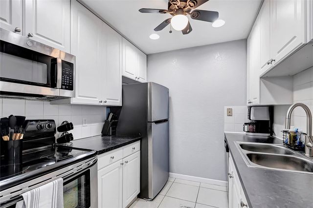 350 79TH AVENUE N 238, St Petersburg, FL 33702