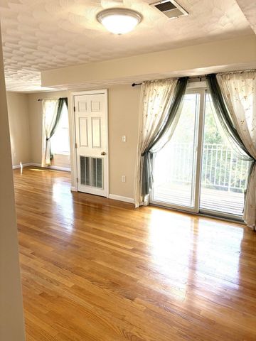 51 Pearl St 206, Malden, MA 02148