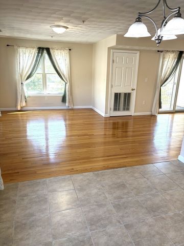 51 Pearl St 206, Malden, MA 02148