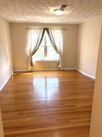 51 Pearl St 206, Malden, MA 02148