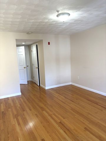 51 Pearl St 206, Malden, MA 02148