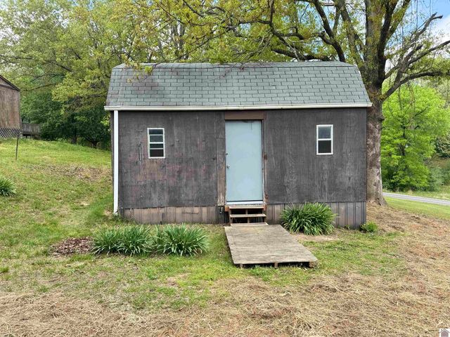137 Nash Drive, Grand Rivers, KY 42045