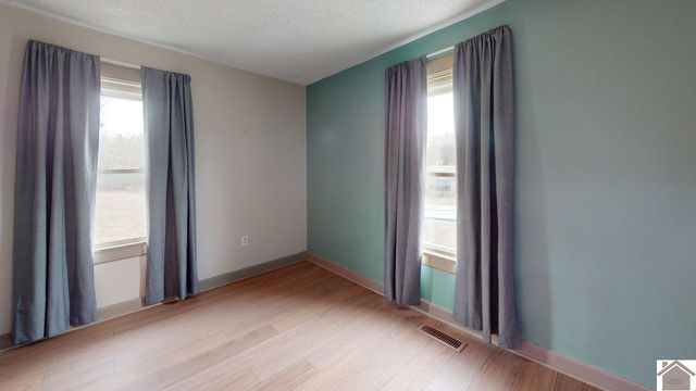 137 Nash Drive, Grand Rivers, KY 42045