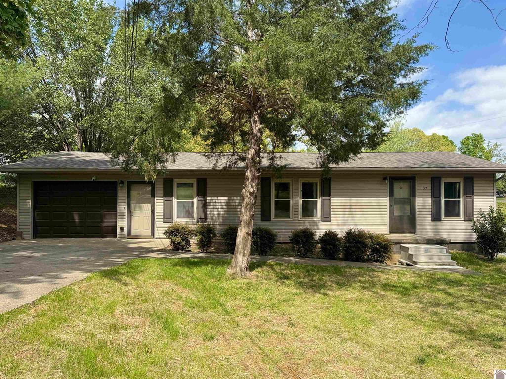 137 Nash Drive, Grand Rivers, KY 42045