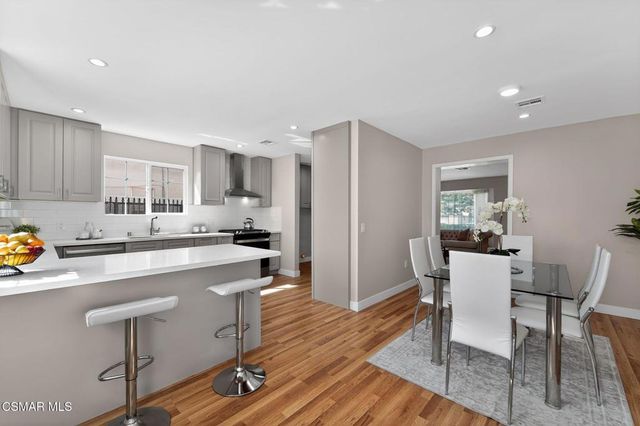 3722 Degnan Boulevard, Los Angeles, CA 90018