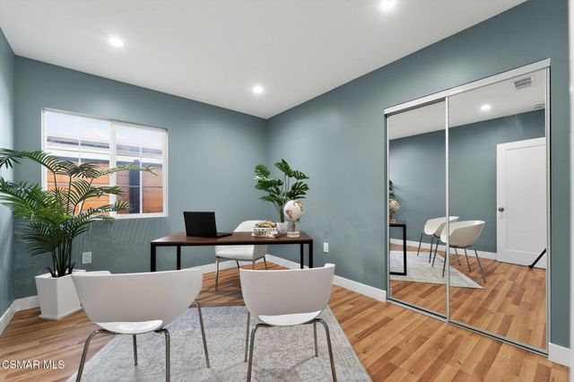 3722 Degnan Boulevard, Los Angeles, CA 90018