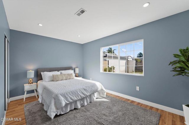 3722 Degnan Boulevard, Los Angeles, CA 90018