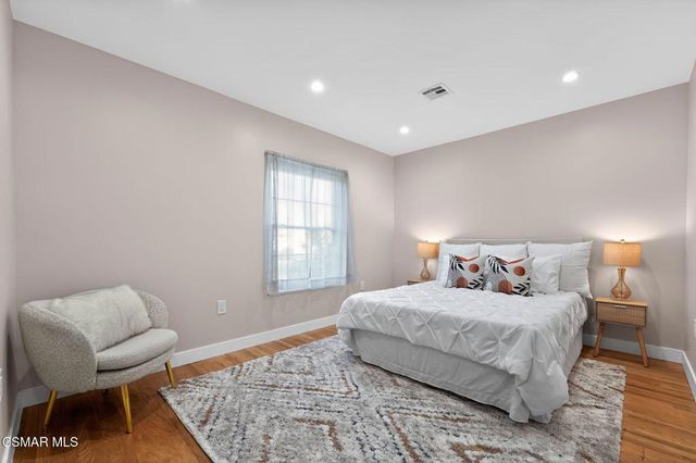 3722 Degnan Boulevard, Los Angeles, CA 90018