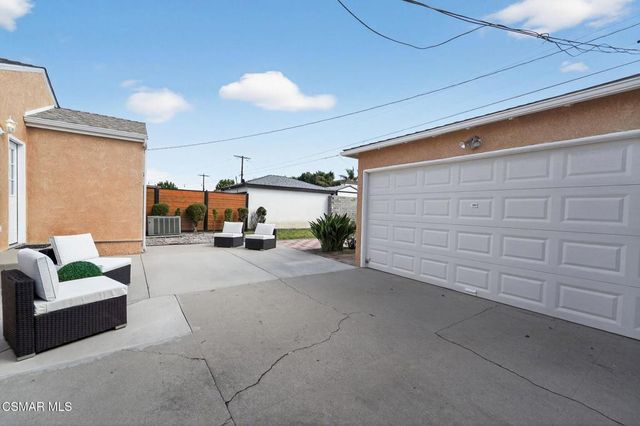 3722 Degnan Boulevard, Los Angeles, CA 90018