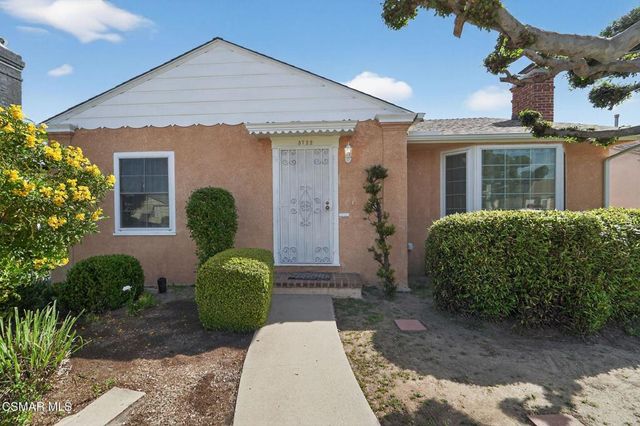 3722 Degnan Boulevard, Los Angeles, CA 90018