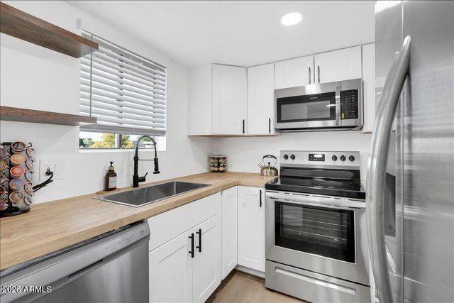 413 E LINDA Lane D, Gilbert, AZ 85234