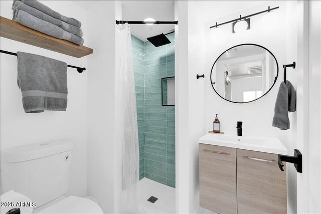 413 E LINDA Lane D, Gilbert, AZ 85234