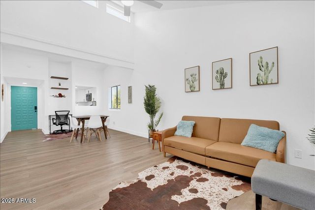 413 E LINDA Lane D, Gilbert, AZ 85234