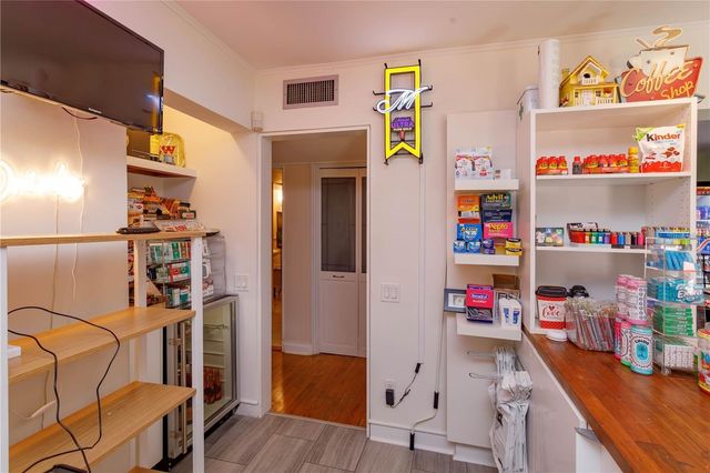 300 S EOLA DRIVE, Orlando, FL 32801