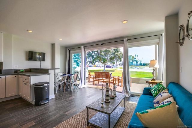 3686 Bayside Walk, San Diego, CA 92109