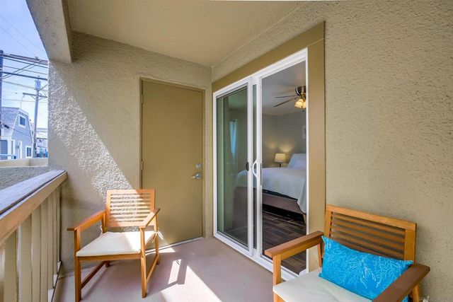 3686 Bayside Walk, San Diego, CA 92109