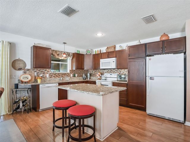 2409 HOOK HOLLOW TERRACE, The Villages, FL 32162