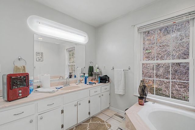 253 Wheeler Dam Road, Cohutta, GA 30710