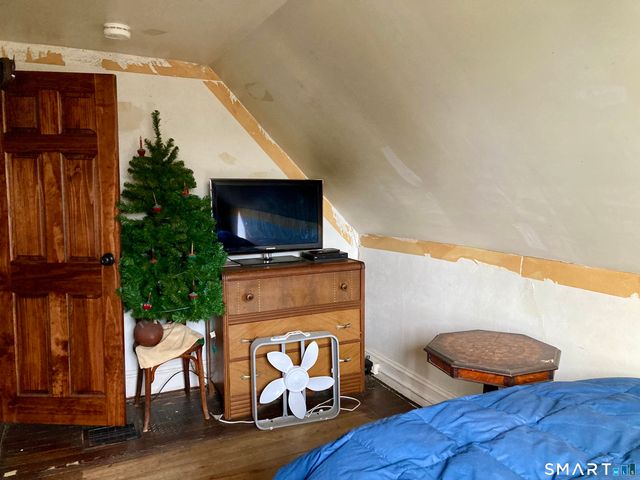 5 Oak Street, Stafford, CT 06076