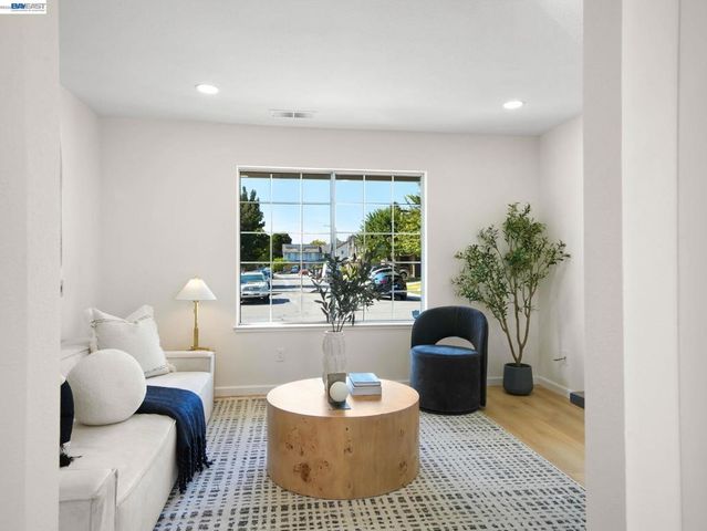 312 Rivercreek Dr, Fremont, CA 94536