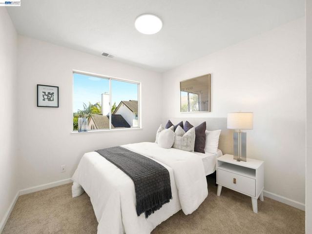 312 Rivercreek Dr, Fremont, CA 94536