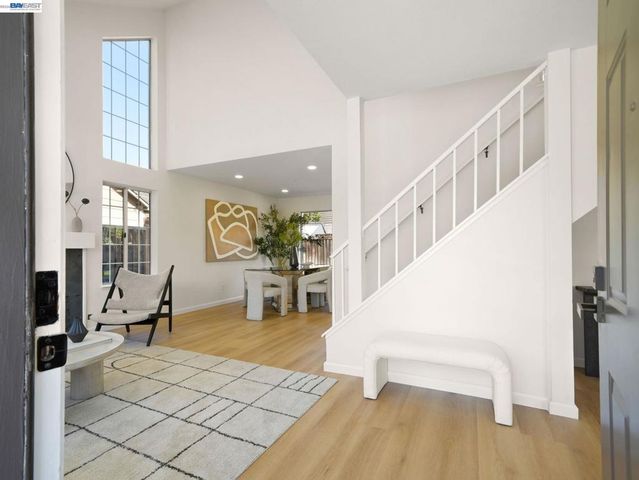312 Rivercreek Dr, Fremont, CA 94536