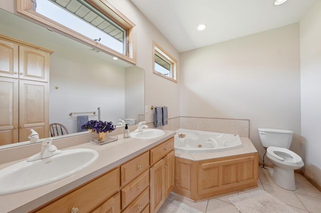 2799 319th Lane NE, Cambridge, MN 55008