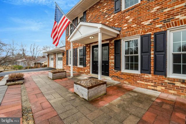 6521 LANCASTER DR, Warrenton, VA 20187