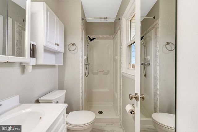 6521 LANCASTER DR, Warrenton, VA 20187