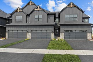 15454 W Amelia Circle, Lockport, IL 60441