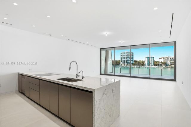 5 Grove Isle S301, Coconut Grove, FL 33133