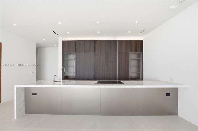 5 Grove Isle S301, Coconut Grove, FL 33133