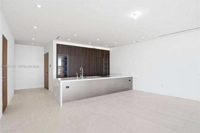 5 Grove Isle S301, Coconut Grove, FL 33133