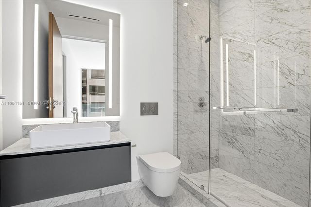 5 Grove Isle S301, Coconut Grove, FL 33133