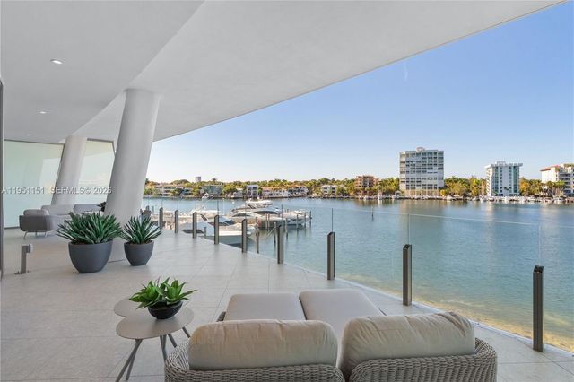 5 Grove Isle S301, Coconut Grove, FL 33133