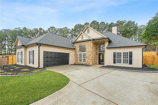 1564 Ember Oaks Circle, Powder Springs, GA 30127