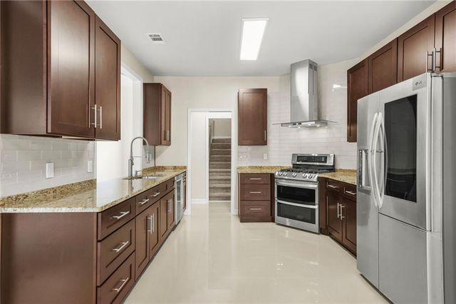 1564 Ember Oaks Circle, Powder Springs, GA 30127