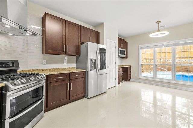 1564 Ember Oaks Circle, Powder Springs, GA 30127